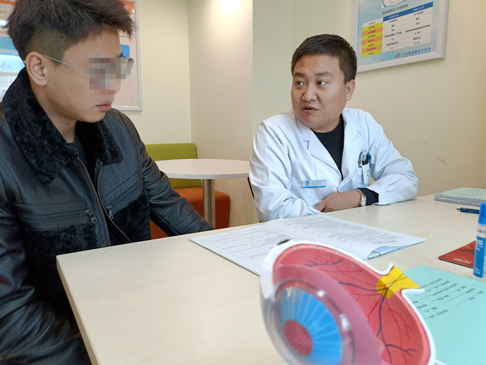 300度近視拖到900度近視，近視手術(shù)是什么感受？